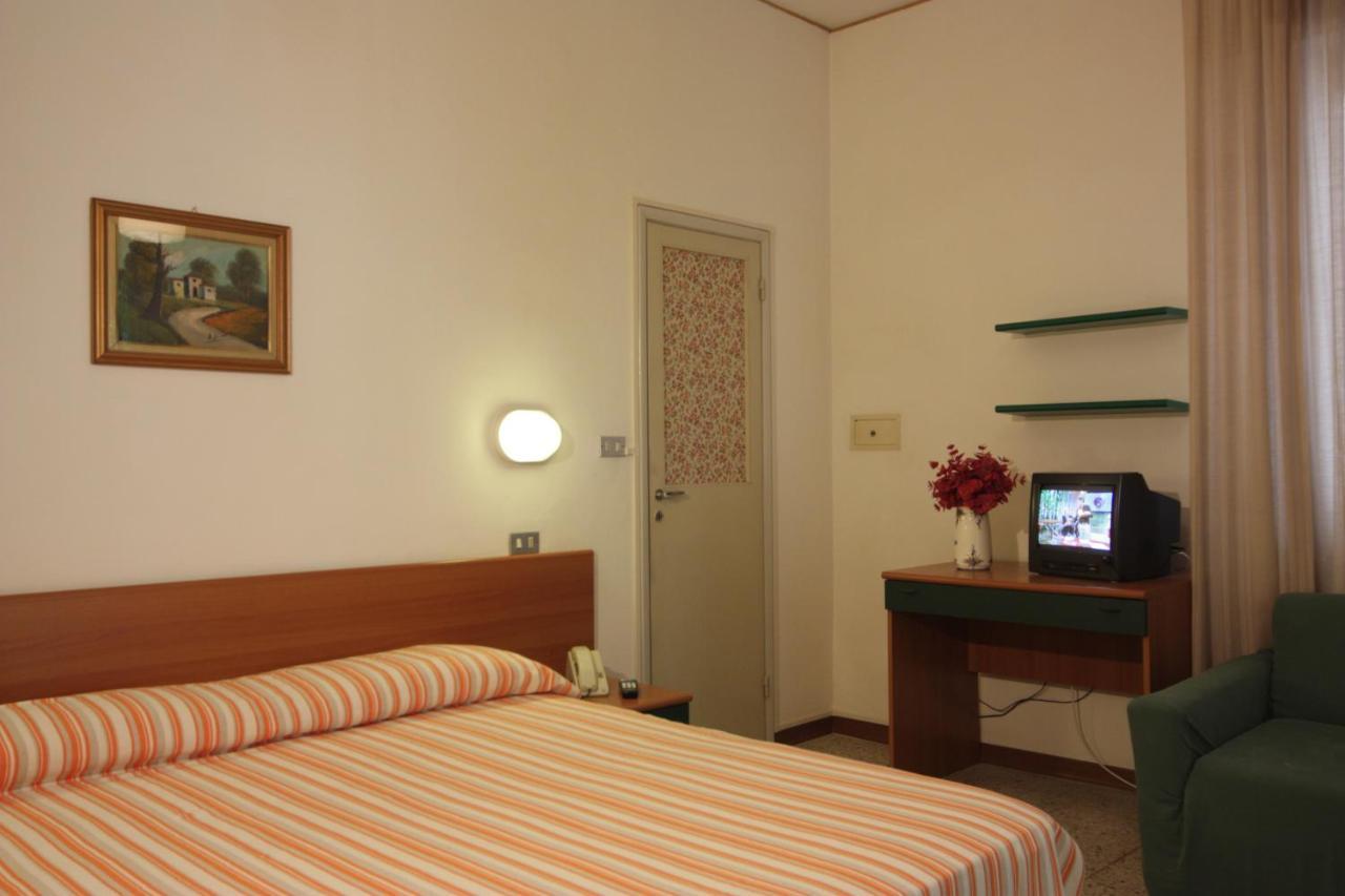 Hotel Garni Picnic リッチョーネ エクステリア 写真