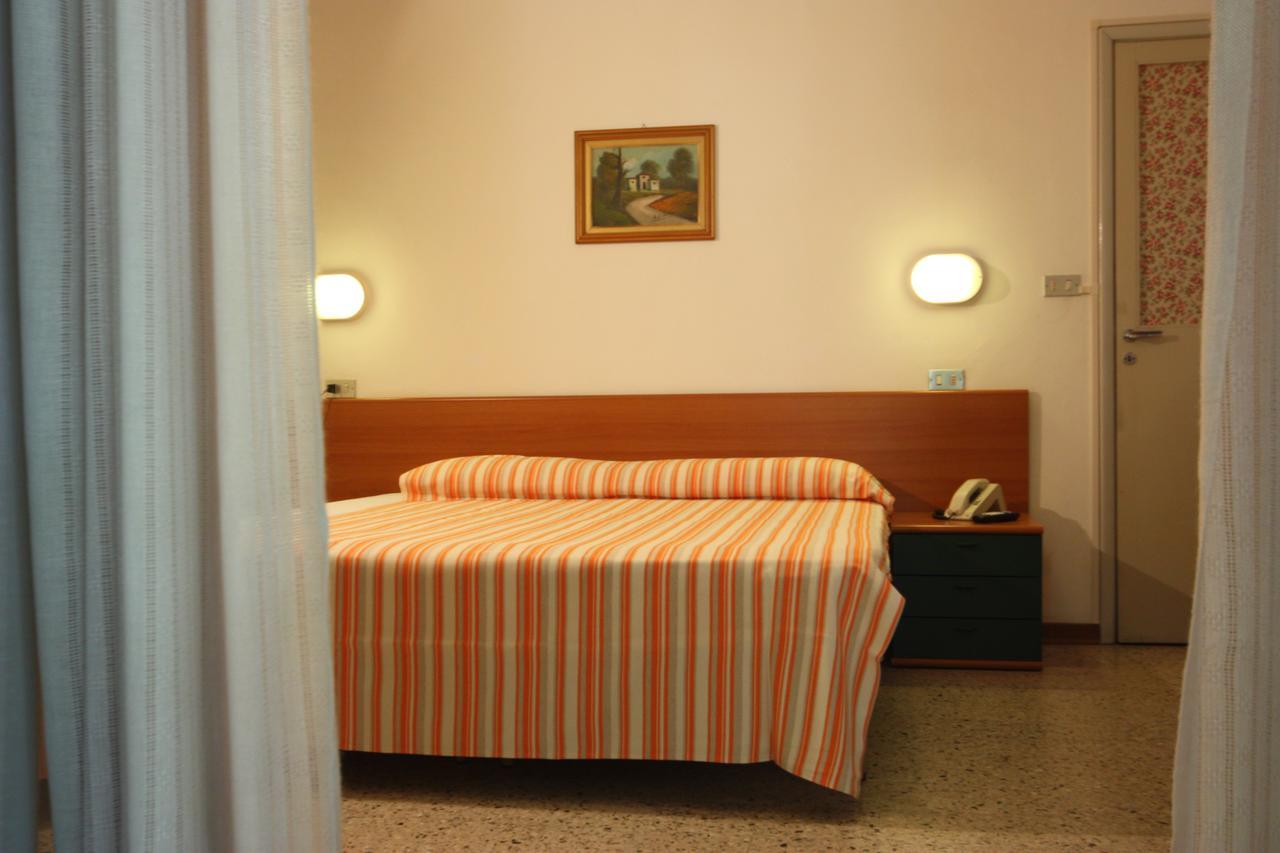 Hotel Garni Picnic リッチョーネ エクステリア 写真