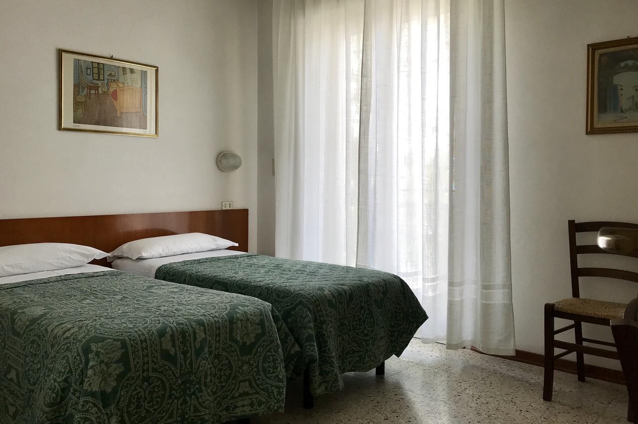 Hotel Garni Picnic リッチョーネ エクステリア 写真